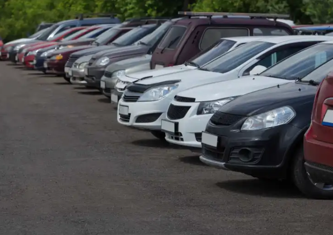 Combate à Ilegalidade: Como os Leilões Automotivos Ajudam a Retirar Veículos Irregulares de Circulação
